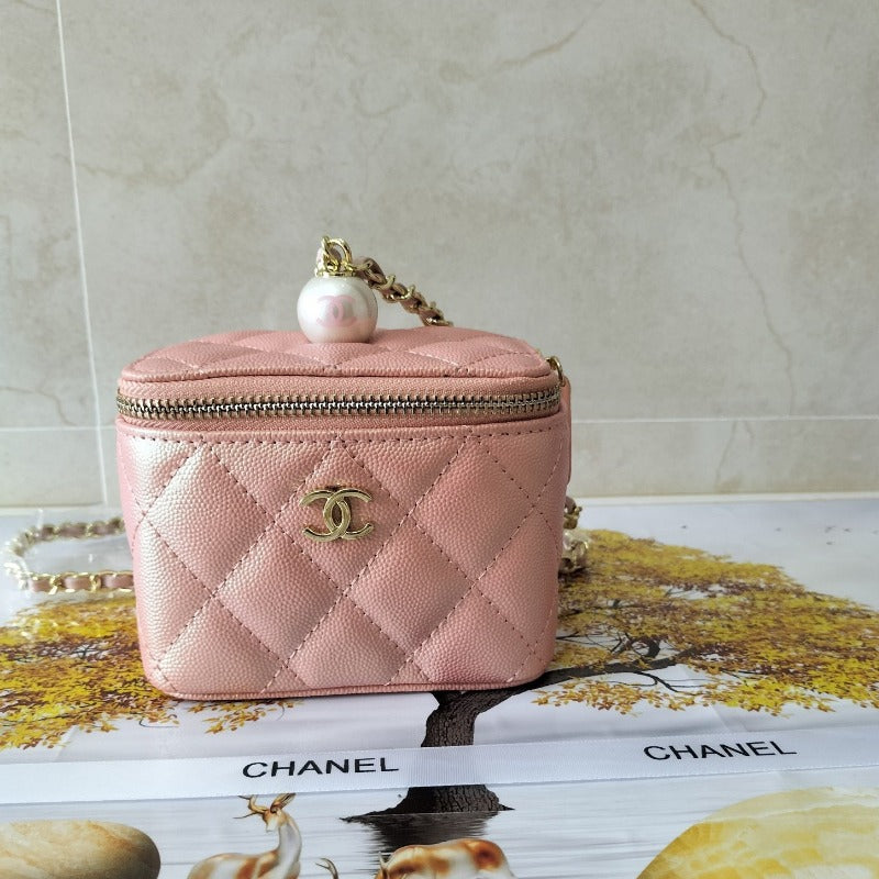 ESMEE - Caviar Quilted Pearl Mini Vanity Case Light Pink