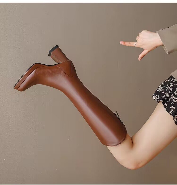 Elegant Long V-Cut Boots