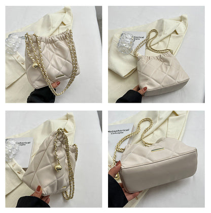 Rhombus Chain Bucket Bag