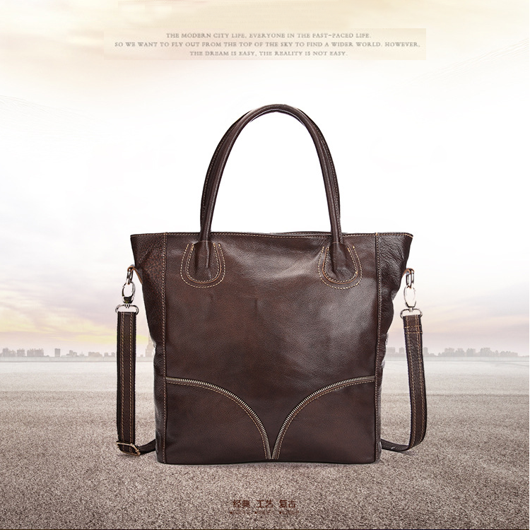 Chic and Spacious Leather Tote Bag