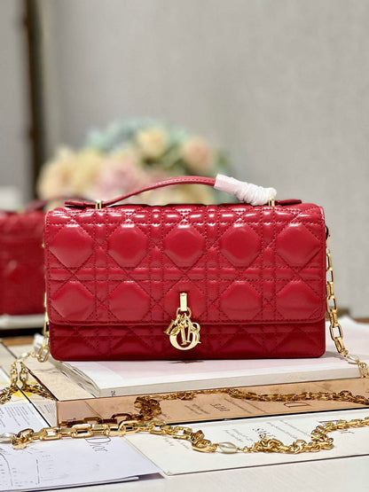 Mini Miss Bag Latte Cannage Lambskin Red