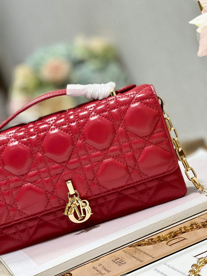 Mini Miss Bag Latte Cannage Lambskin Red