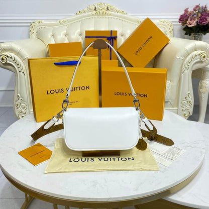 ESMEE  Swing Bag White - LUV 461