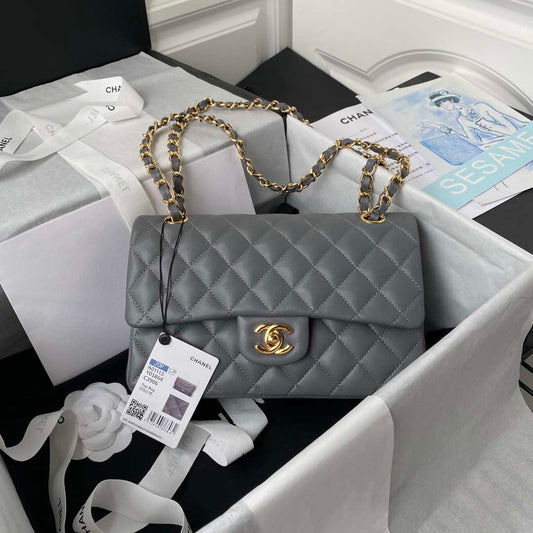 ESMEE - Classic Flap Handbag Gray Lambskin Gold