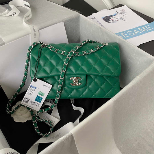 ESMEE - Classic Flap Handbag Green Lambskin Silver