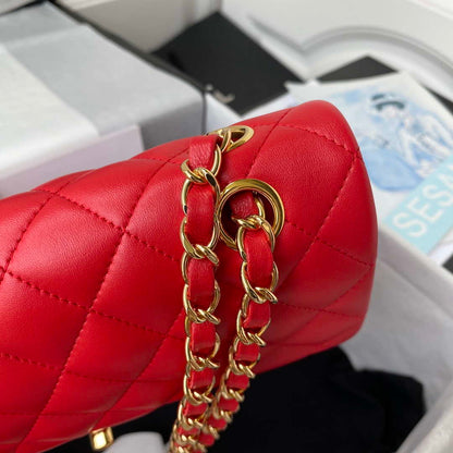 ESMEE - Classic Flap Handbag Red Lambskin Gold