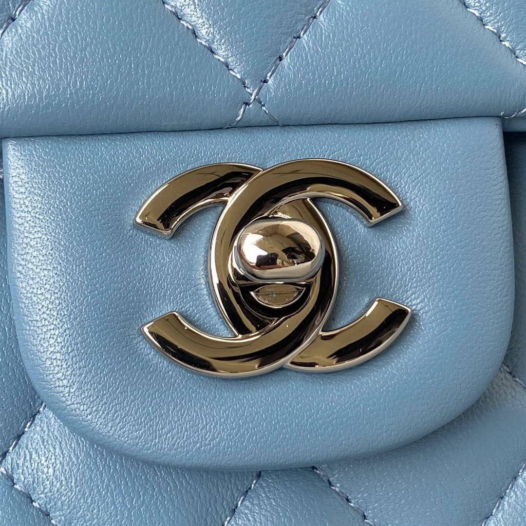 ESMEE - Classic Flap Handbag Sky Blue Lambskin Silver