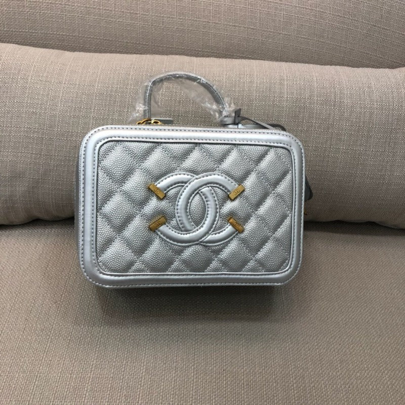 ESMEE - Caviar Quilted Small CC Vanity Case Silver