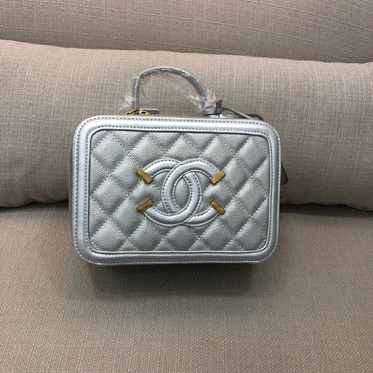 ESMEE - Caviar Quilted Small CC Vanity Case Silver