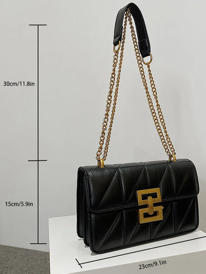 Diamond-Shaped Chain Shoulder Bag