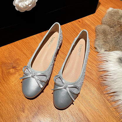 Low-Cut Bow Pumps