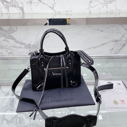 ESMEE - Classic City Handbag Black