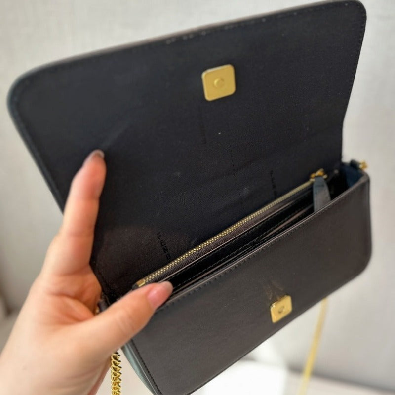 ESMEE - Fendigraphy Wallet On Chain Black